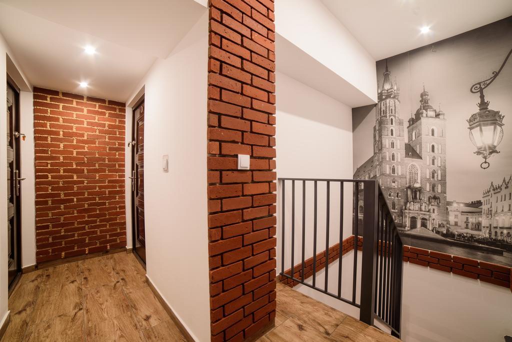 Cracow Rent Apartments - Spacious Apartments For 2-7 People In Quiet Area - Kolberga Street Nr 3 - 10 Min To Main Square By Foot Красков Екстериор снимка